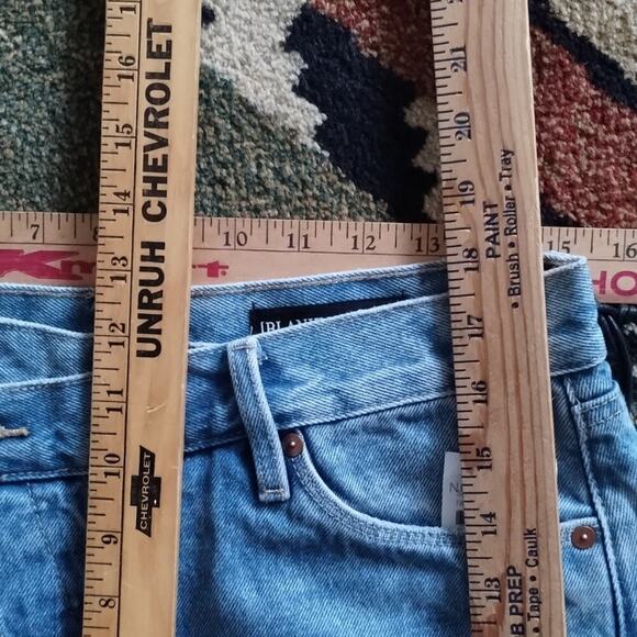 Blank NYC NWT Warren Overlap Asymmetric Button Fly Bermuda Denim Jean Shorts 30 - Picture 12 of 16